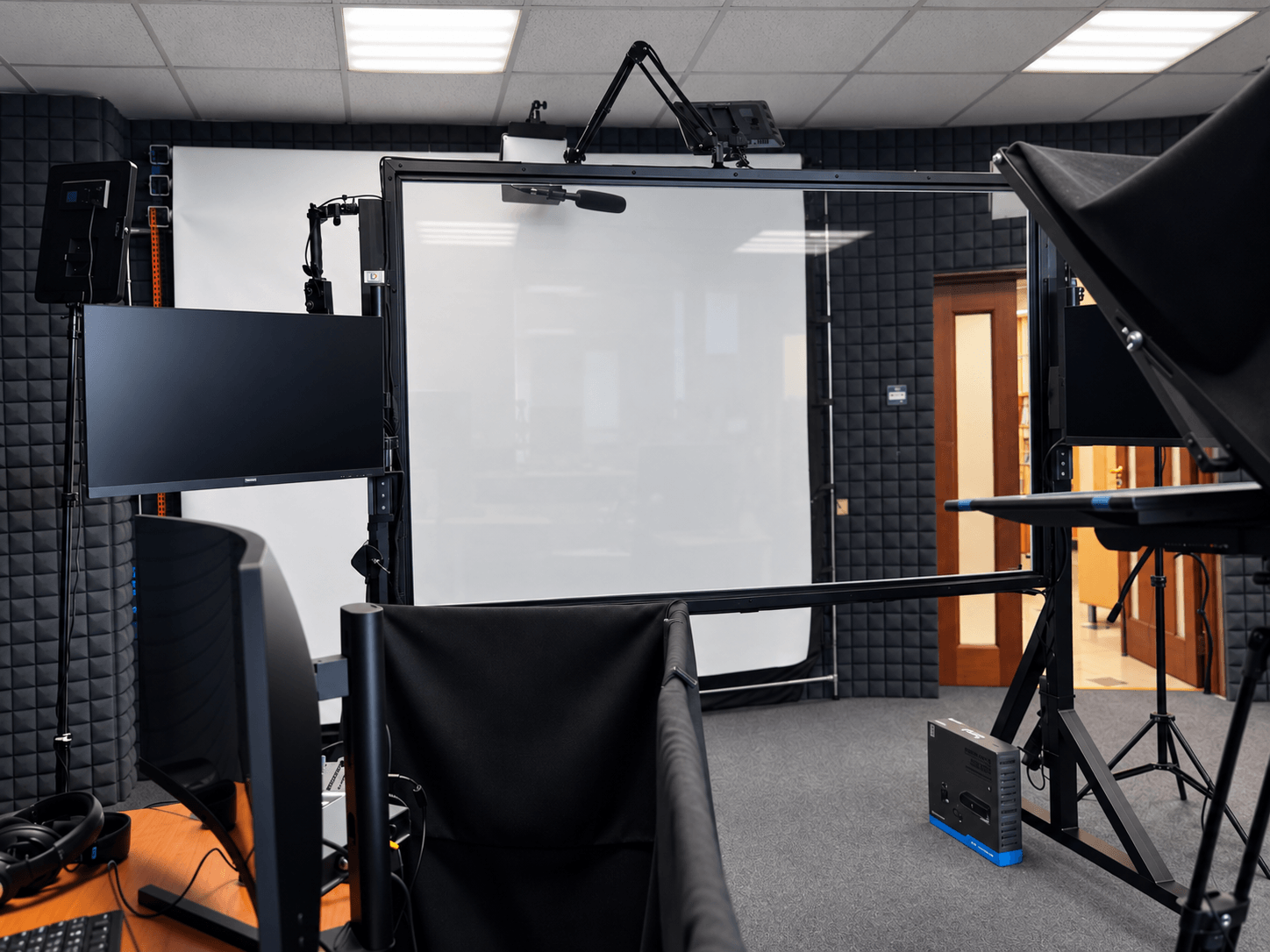 Lecture Studio — интерьер студии